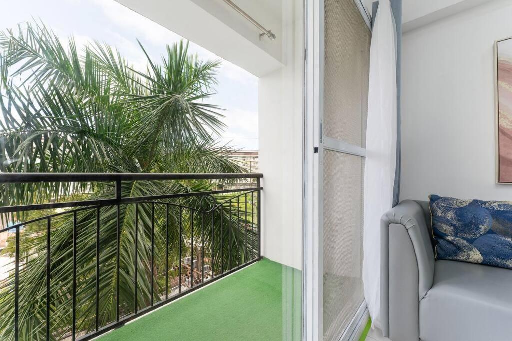 Airport Express Hostel E-527, 2 Minutes To Airport,Fast Wifi, Free Netflix 麦克坦 外观 照片