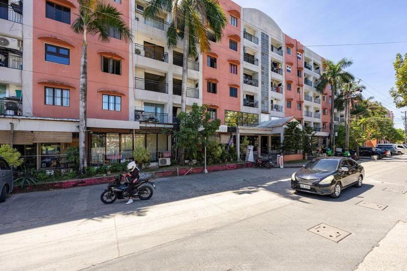 Airport Express Hostel E-527, 2 Minutes To Airport,Fast Wifi, Free Netflix 麦克坦 外观 照片